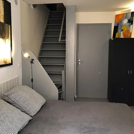 La Donzelle Apartament *